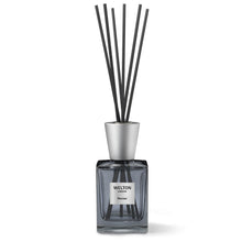 Load image into Gallery viewer, luxury home fragrance diffuser 500ml black cubic design minimalist style fruity floral musky scent high quality home fragrance to match your interior